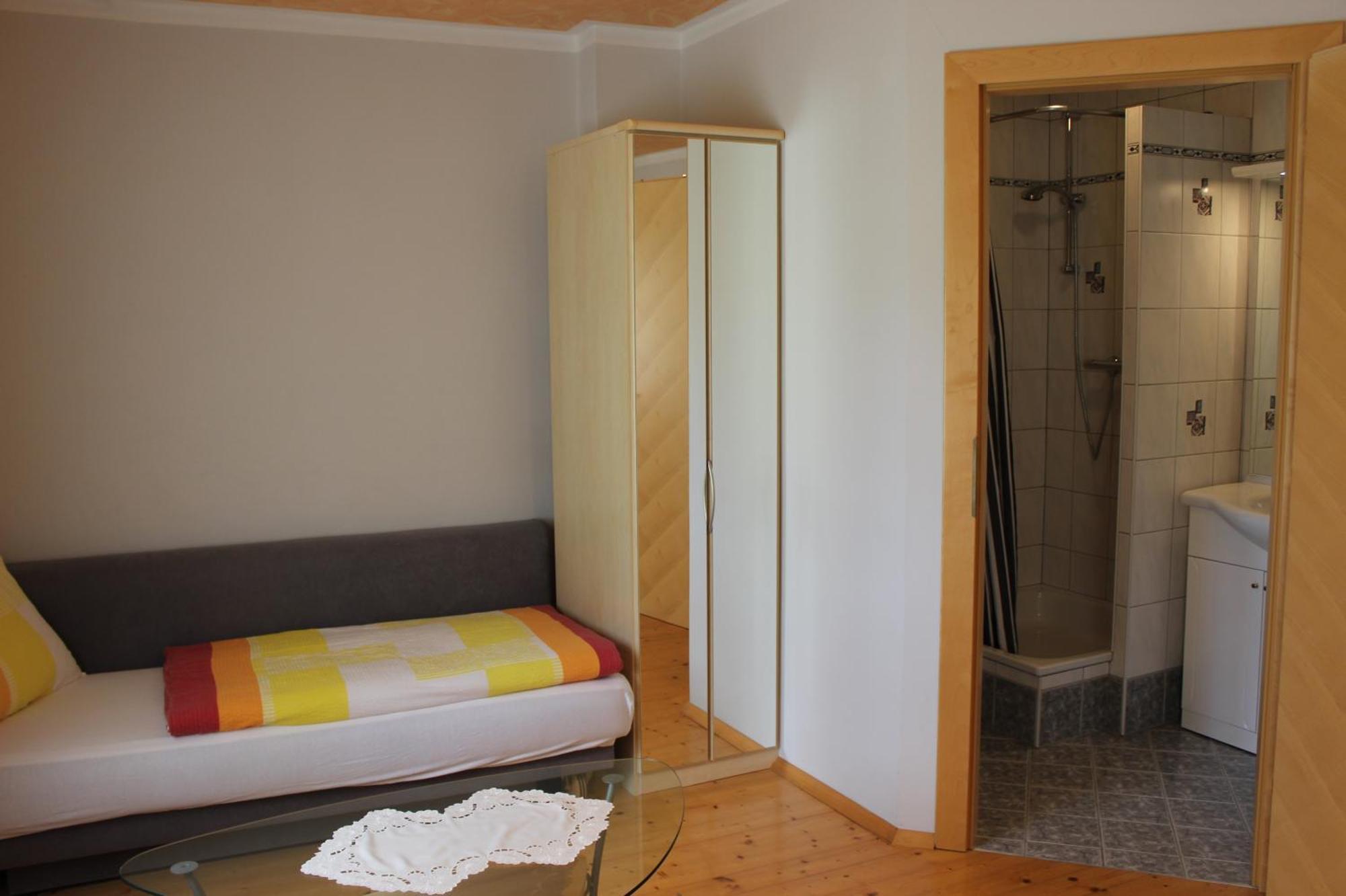 Gasthof Pension Jaegerwirt เวลเดน อัม เวิร์ทเทอร์ซี ภายนอก รูปภาพ