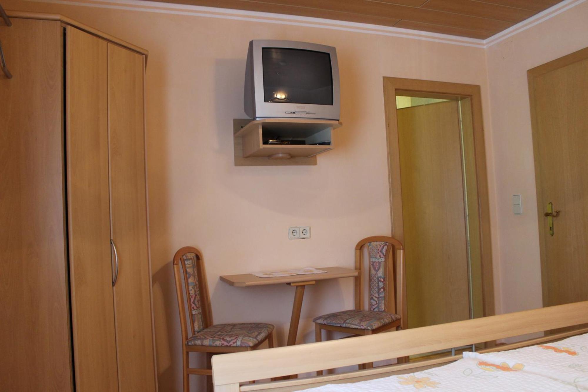 Gasthof Pension Jaegerwirt เวลเดน อัม เวิร์ทเทอร์ซี ภายนอก รูปภาพ